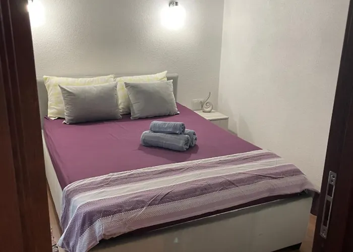 Elias Villa Zlatograd